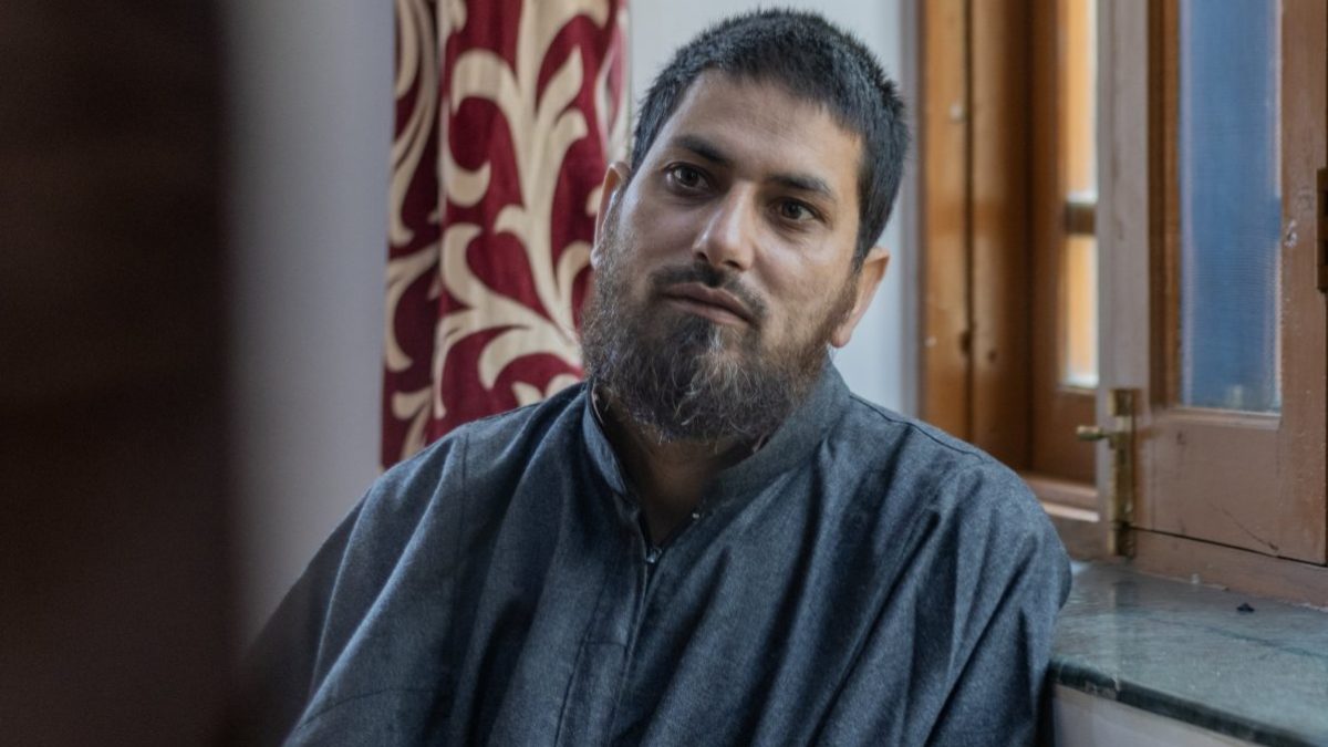 The Indian men being tricked into fighting for Russia in Ukraine